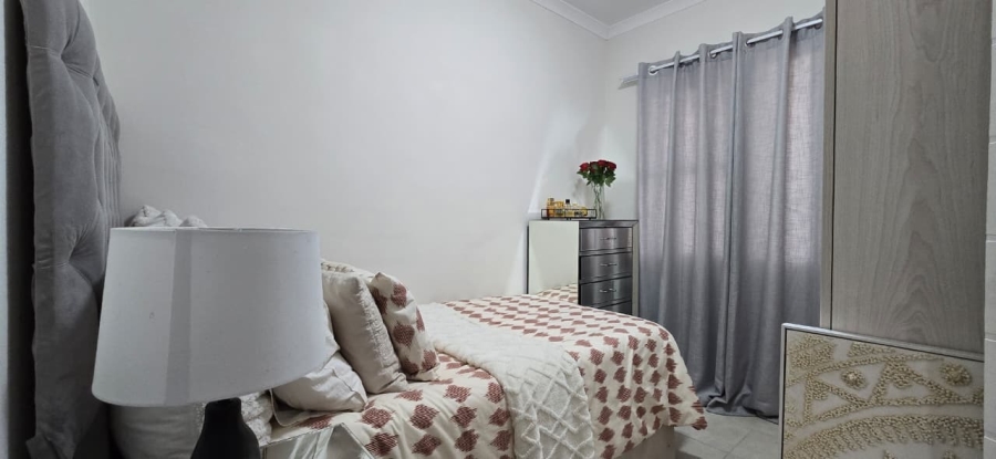 2 Bedroom Property for Sale in Stellendale Western Cape